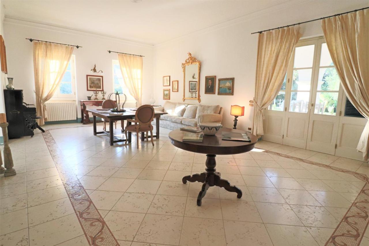 Relais Delle Rose Couette-café Lecce